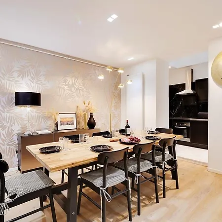 Flat 140 At Sacre Coeur Apartment *