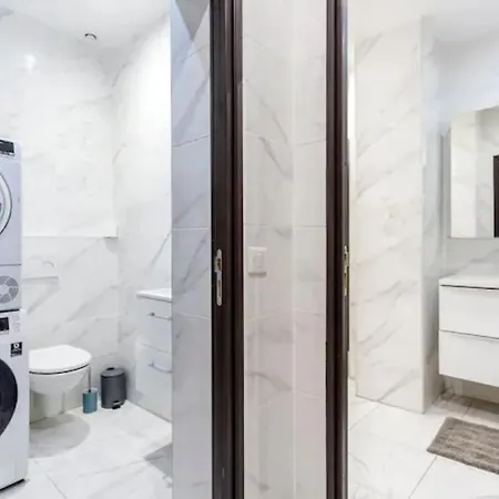 Apartment Flat 140 At Sacre Coeur *